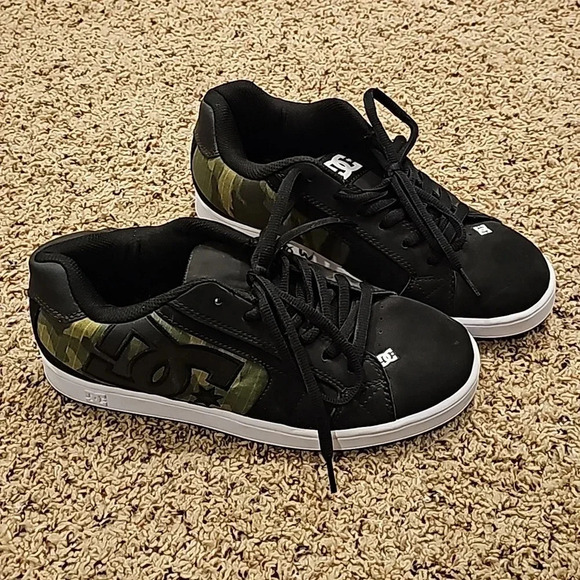 DC Net SE 302297 Mens Black Leather Skate Sneakers Shoe - Picture 1 of 4
